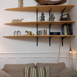 Private Acces To The All Flat. Charming Parisian. París