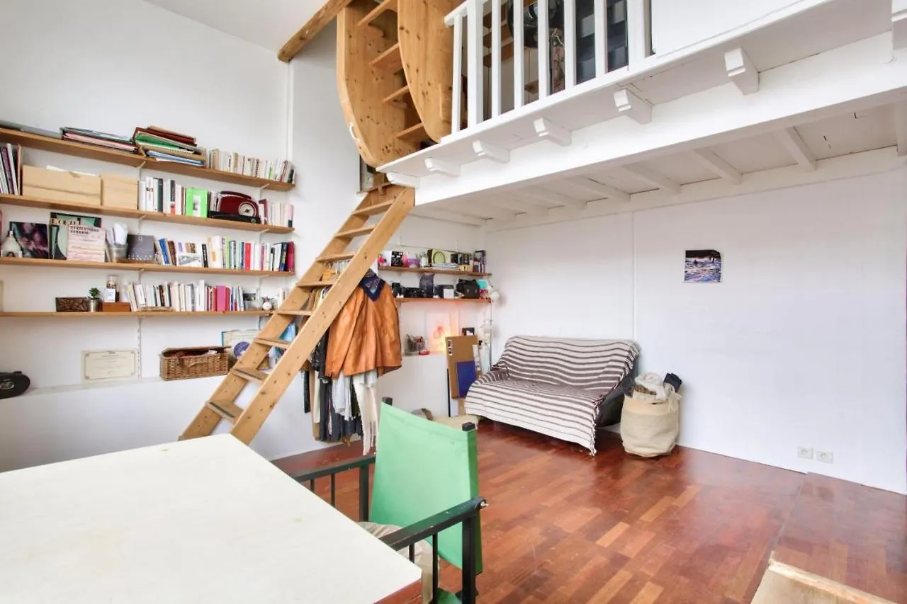 Atypical Housing For 2 People - Paris 14 Apartment 0*,  France