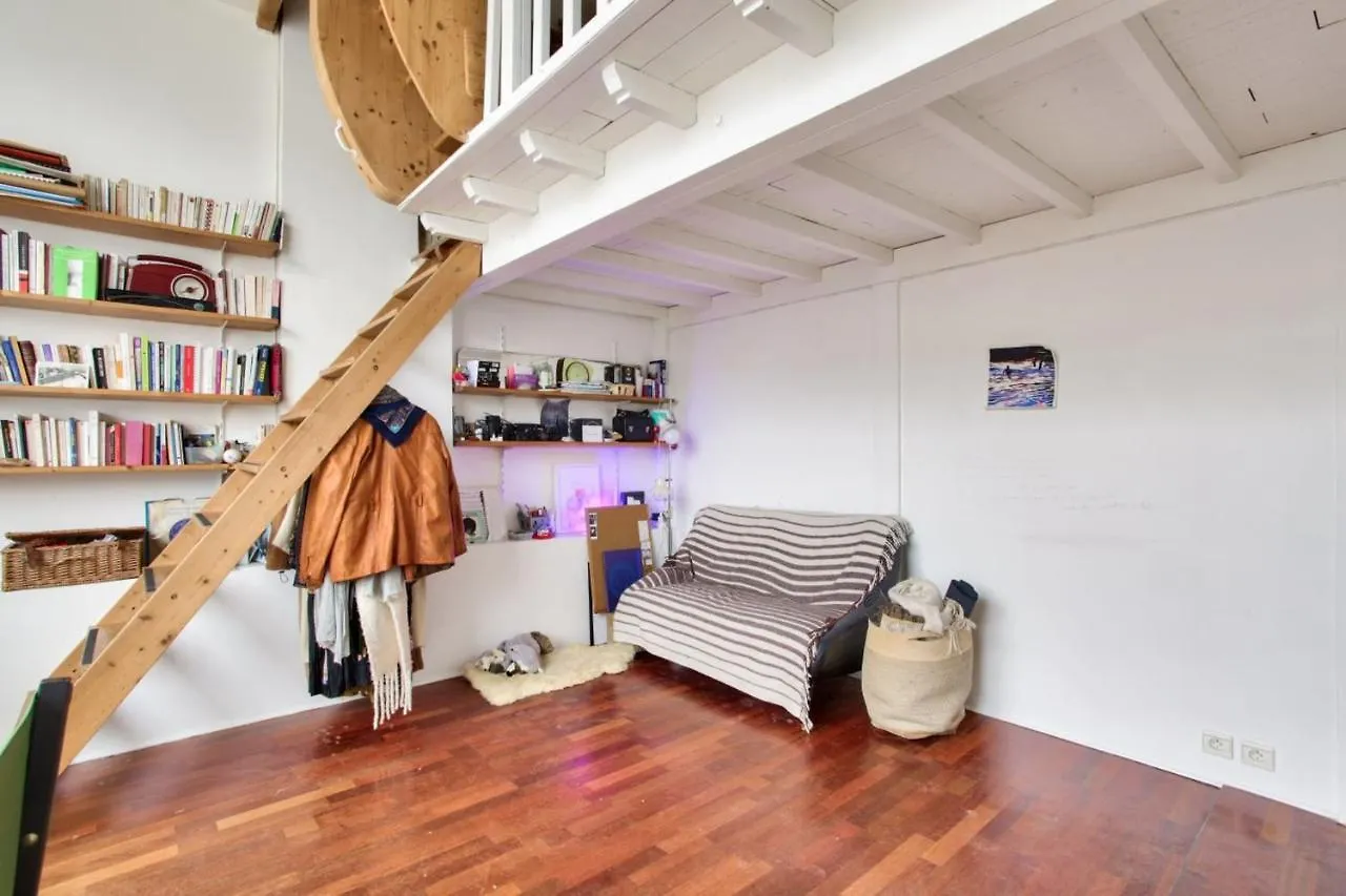 Atypical Housing For 2 People - Paris 14 Apartment